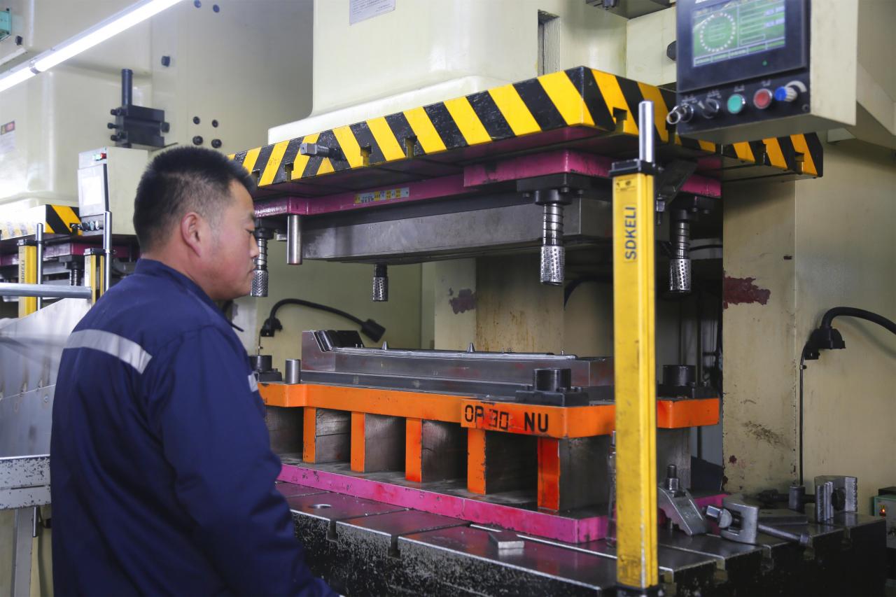 80 Ton Cnc Punching Machine Qiymət C Frame Power Press Kiçik Hidravlik Pres Makinası